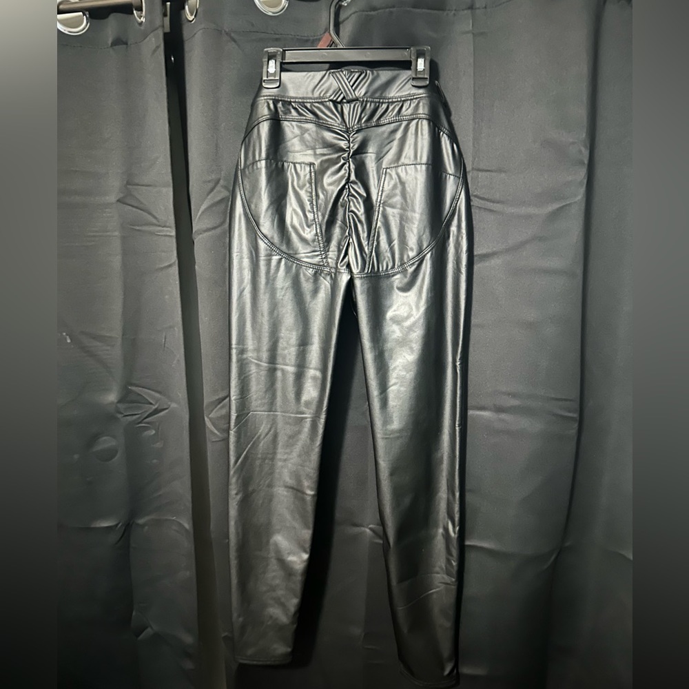 Faux leather black joggers - Picture 6 of 7
